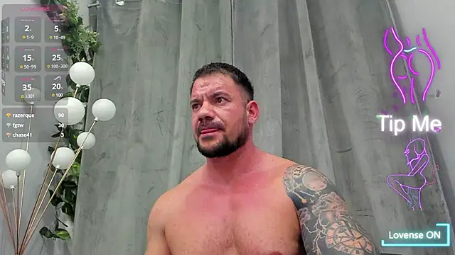 Snapshot of musclemonster31 chatting on March 2025 04:14:01 AM musclemonster31 online show from March 2025 04:14:01 AM