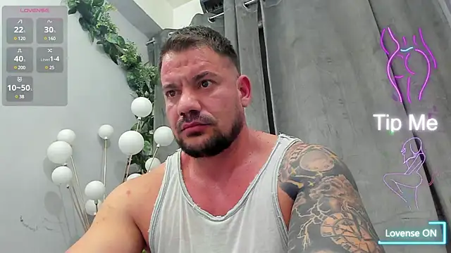 Snapshot of musclemonster31 chatting on March 2025 10:21:02 PM musclemonster31 online show from March 2025 10:21:02 PM