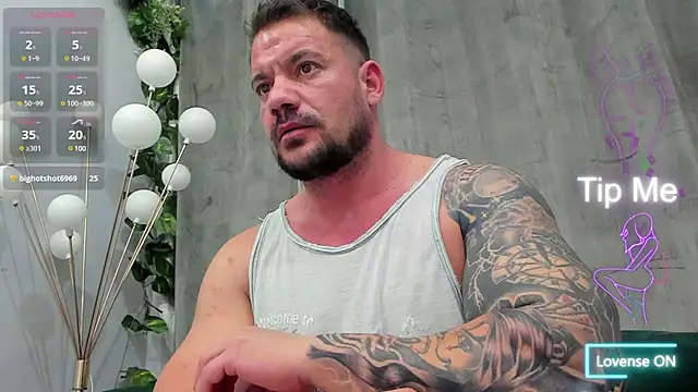 Snapshot of musclemonster31 chatting on March 2025 01:16:01 AM musclemonster31 online show from March 2025 01:16:01 AM