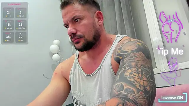 Snapshot of musclemonster31 chatting on March 2025 11:48:01 PM musclemonster31 online show from March 2025 11:48:01 PM