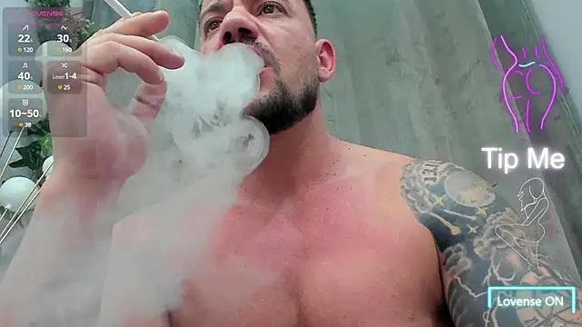 Snapshot of musclemonster31 chatting on March 2025 01:14:01 AM musclemonster31 online show from March 2025 01:14:01 AM