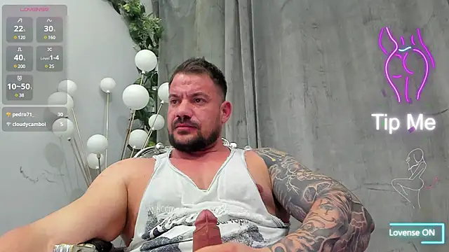 Snapshot of musclemonster31 chatting on March 2025 08:06:01 AM musclemonster31 online show from March 2025 08:06:01 AM