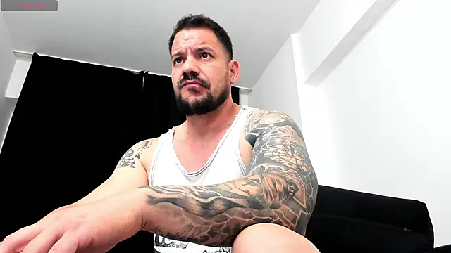 Snapshot of musclemonster31 chatting on September 2025 02:00:02 PM musclemonster31 online show from September 2025 02:00:02 PM