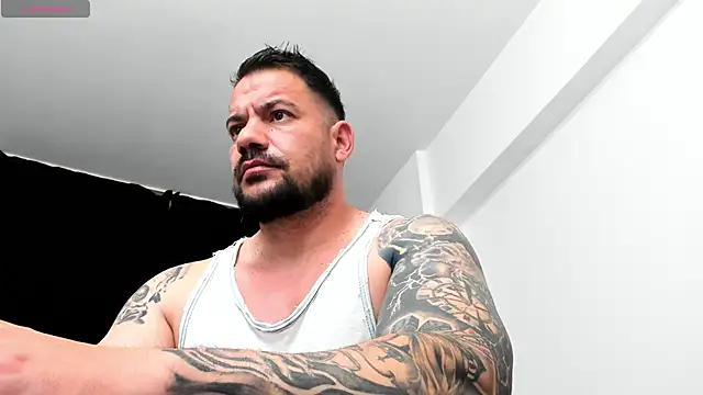 Snapshot of musclemonster31 chatting on October 2025 08:09:01 PM musclemonster31 online show from October 2025 08:09:01 PM