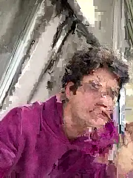 Snapshot of ETHAN_MOORE chatting on September 2025 01:01:01 PM ETHAN MOORE online show from September 2025 01:01:01 PM