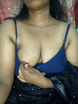 Snapshot of Malluivaniya chatting on October 2025 06:46:02 AM Malluivaniya online show from October 2025 06:46:02 AM