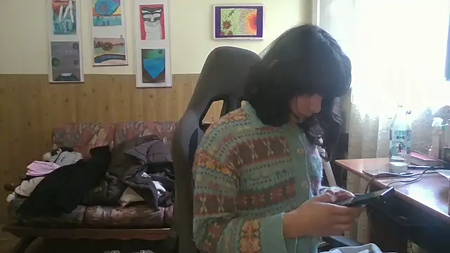 calliemaggotbone online show from November 2025 11:43:02 AM