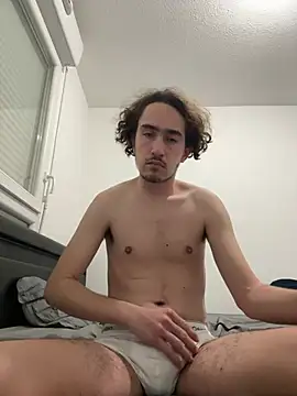 Snapshot of meilleurmodele chatting on March 2025 10:32:02 PM meilleurmodele online show from March 2025 10:32:02 PM