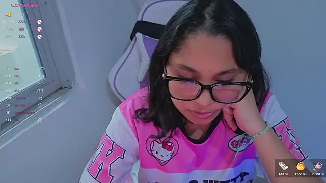 Cuteprincess21 online show from November 2025 09:35:01 PM