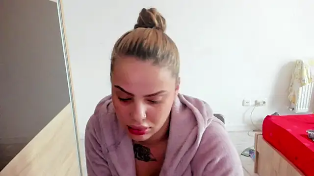 Ellyslimdoll online show from November 2025 08:47:01 AM