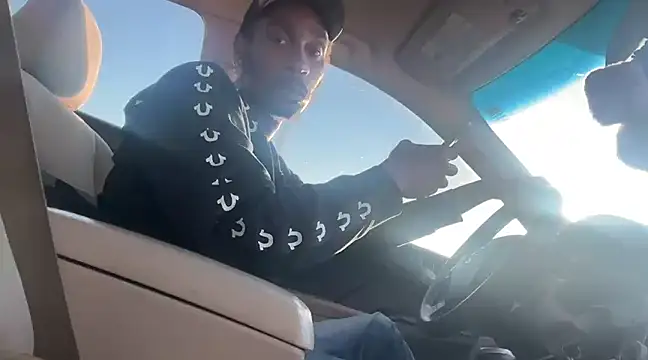 Snapshot of ITSONLYKENNY chatting on January 2025 09:50:02 PM ITSONLYKENNY online show from January 2025 09:50:02 PM