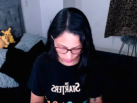 diana  34 online show from April 2026 12:00:02 AM