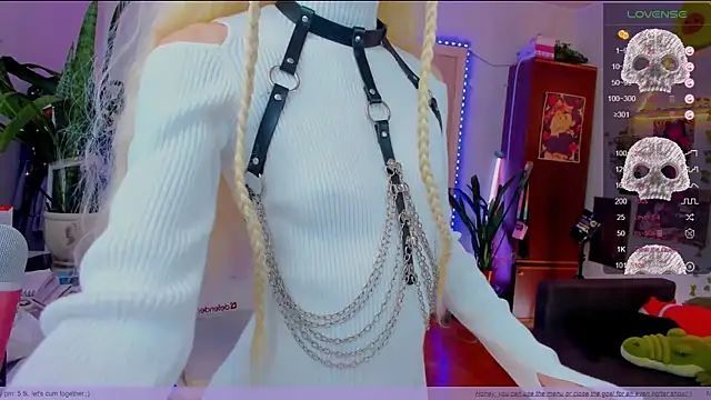 Fridart-house Fortuna online show from November 2025 01:44:02 PM