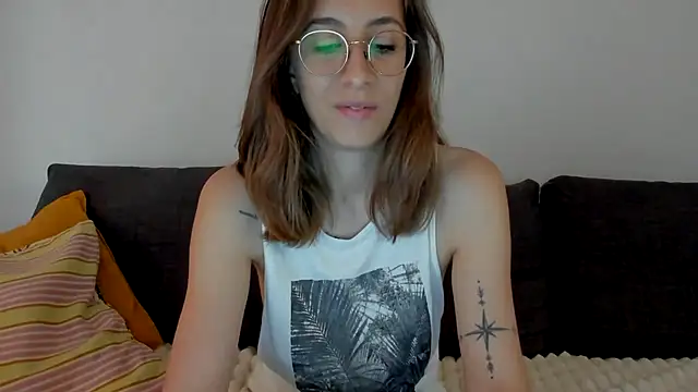 Snapshot of DesireMore90 chatting on May 2026 04:15:02 PM DesireMore90 online show from May 2026 04:15:02 PM