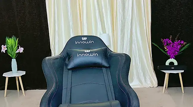 Snapshot of GODDESS_SHANAYA chatting on February 2025 03:34:02 AM GODDESS SHANAYA online show from February 2025 03:34:02 AM