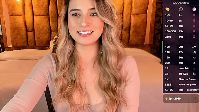 Snapshot of KiaraCarter chatting on September 2025 08:01:01 PM KiaraCarter online show from September 2025 08:01:01 PM