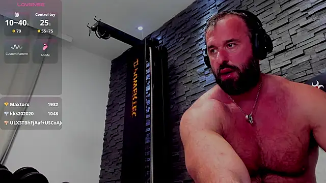 Snapshot of David_Big_Daddy chatting on April 2026 05:30:01 PM David Big Daddy online show from April 2026 05:30:01 PM