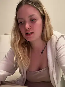 mariemelissah online show from March 2025 04:19:02 PM