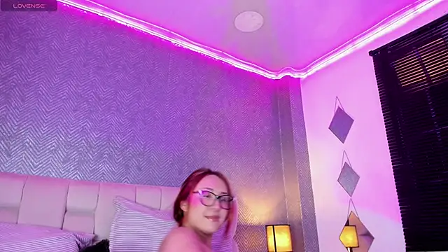 vanesaa blake online show from January 2025 03:00:01 AM