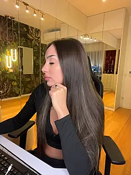 MileySin1111 online show from December 2025 02:56:02 PM