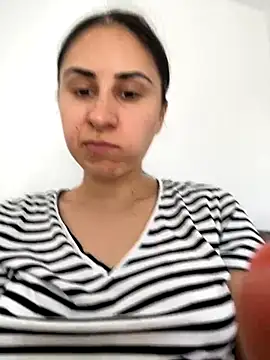 JenniferEdith online show from September 2025 11:45:02 AM