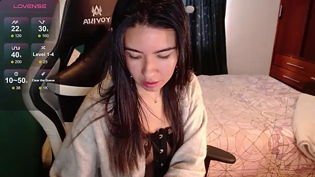 Snapshot of alice_middlee chatting on June 2026 03:11:02 PM alice middlee online show from June 2026 03:11:02 PM