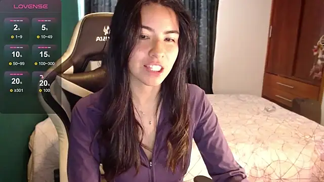 Snapshot of alice_middlee chatting on June 2026 04:42:01 PM alice middlee online show from June 2026 04:42:01 PM