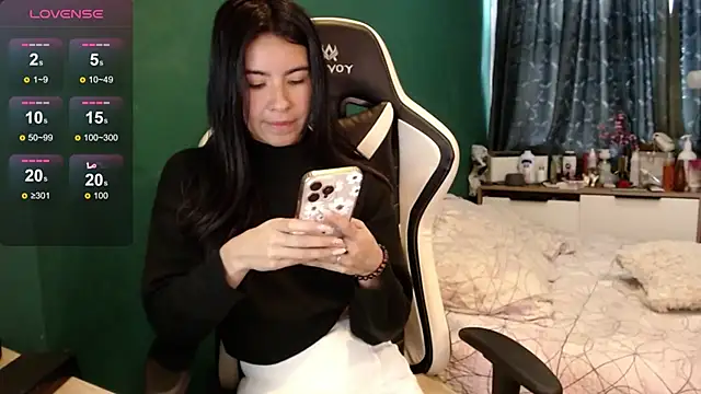 Snapshot of alice_middlee chatting on July 2026 03:29:01 PM alice middlee online show from July 2026 03:29:01 PM
