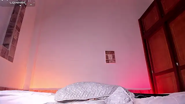 AnnaFoox1 online show from November 2025 04:10:02 AM