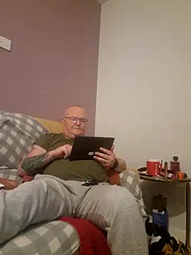 FriendlyDave online show from February 2025 05:09:01 AM