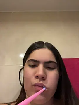 Valenhillxh online show from July 2026 03:48:01 AM