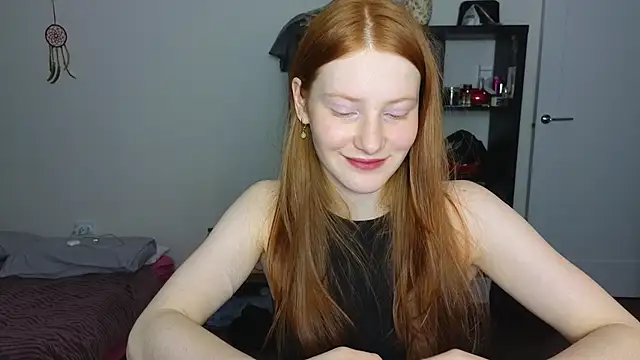 Snapshot of MiaKeler chatting on March 2025 06:18:01 PM MiaKeler online show from March 2025 06:18:01 PM