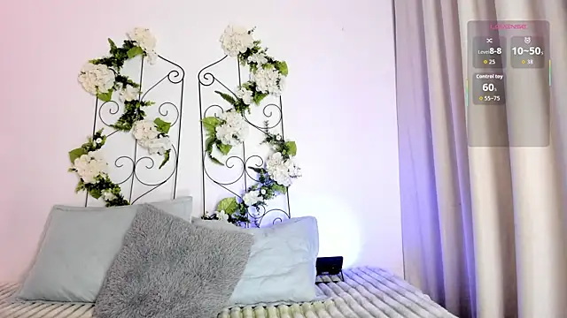 Jiggly   online show from September 2025 01:28:01 AM