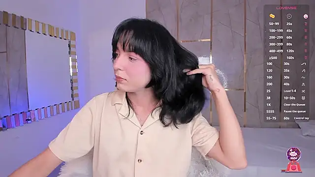 Jiggly   online show from March 2026 04:51:01 AM