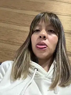 Snapshot of Bruja_lu chatting on February 2025 01:25:02 AM Bruja lu online show from February 2025 01:25:02 AM