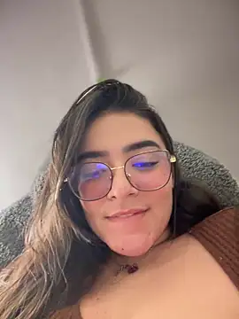 Lia flowers online show from March 2025 01:11:02 AM