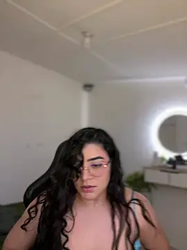 Lia flowers online show from January 2026 10:26:01 PM