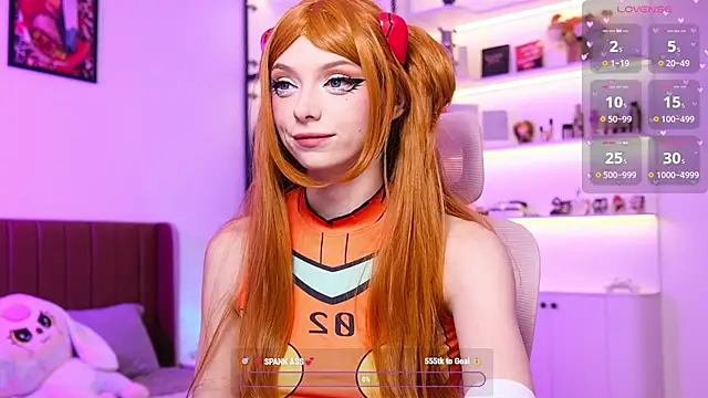 HolliWould  online show from April 2026 10:31:01 AM