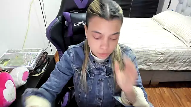 LuisaReyes 2911 online show from September 2025 02:16:01 AM