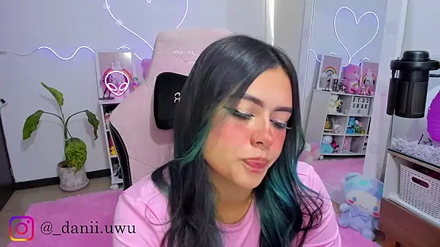 CuteDani  online show from February 2026 02:34:01 PM