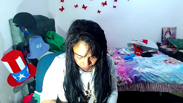 Snapshot of AmaraRoberts420 chatting on September 2025 02:30:01 PM AmaraRoberts420 online show from September 2025 02:30:01 PM