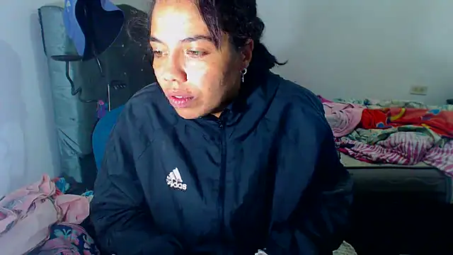 AmaraRoberts420 online show from December 2025 08:26:02 PM