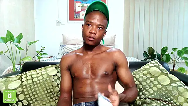 Snapshot of iCrushYenu chatting on December 2024 12:52:01 AM iCrushYenu online show from December 2024 12:52:01 AM