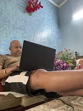 Dick 6inches online show from February 2026 03:18:01 AM