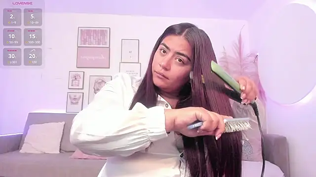 silvia lane online show from November 2025 03:40:02 AM