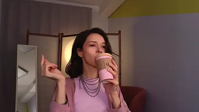 Snapshot of VivianLy_ chatting on February 2025 09:54:01 AM VivianLy online show from February 2025 09:54:01 AM