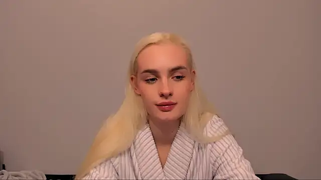 OliviaKisss online show from March 2026 08:02:02 PM