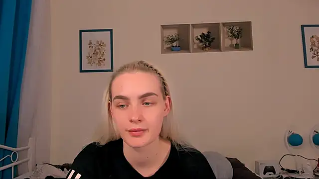 OliviaKisss online show from April 2026 06:09:01 PM