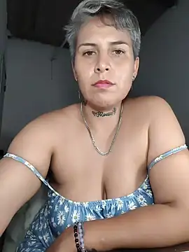 Snapshot of Yessi_rousse chatting on May 2026 12:29:02 AM Yessi rousse online show from May 2026 12:29:02 AM