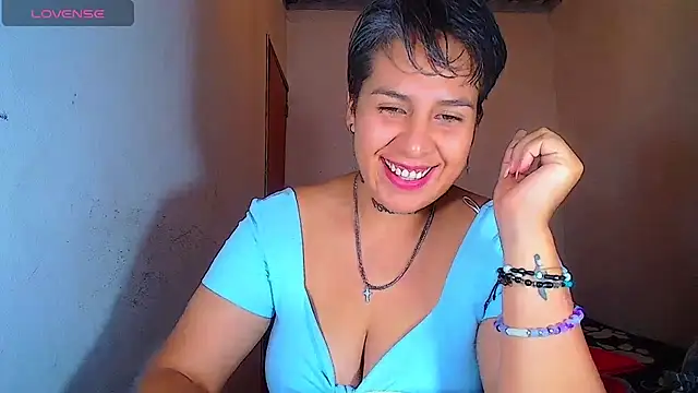 Yessi rousse online show from July 2026 11:02:02 AM